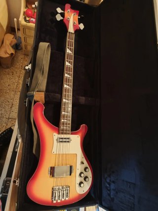 Bajo Eléctrico TOKAI Rockinbetter Colección