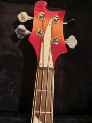 Bajo Eléctrico TOKAI Rockinbetter Colección