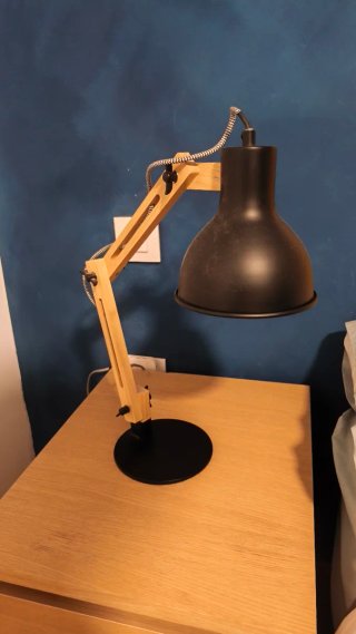 Lámpara de escritorio flexo madera