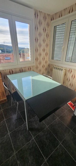 Mesa de cocina cristal y metal