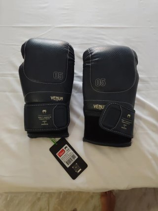 Guantes de Boxeo Venum Impact Evo 16oz
