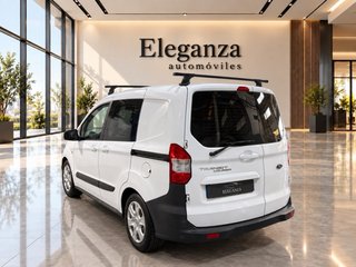 Ford Transit Courier | 5 plazas y garantía