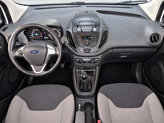 Ford Transit Courier | 5 plazas y garantía