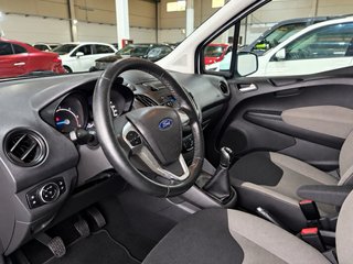 Ford Transit Courier | 5 plazas y garantía