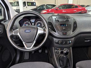 Ford Transit Courier | 5 plazas y garantía