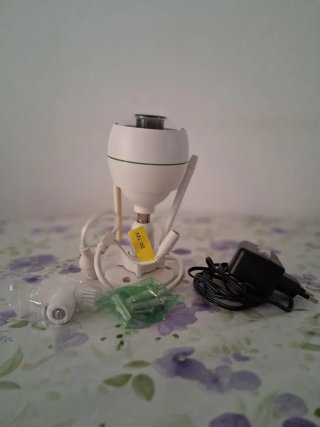Cámara Vigilancia WiFi Exterior Usada