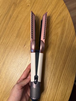 Ferro per capelli Dyson Airstrait rosa e grigio