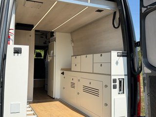 Mercedes Sprinter Camper + moto o bicis