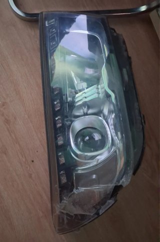 Faro Delantero Derecho SsangYong Tivoli 2016
