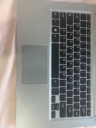 Ordenador Portátil  (marca bmax aunque ponga acer)