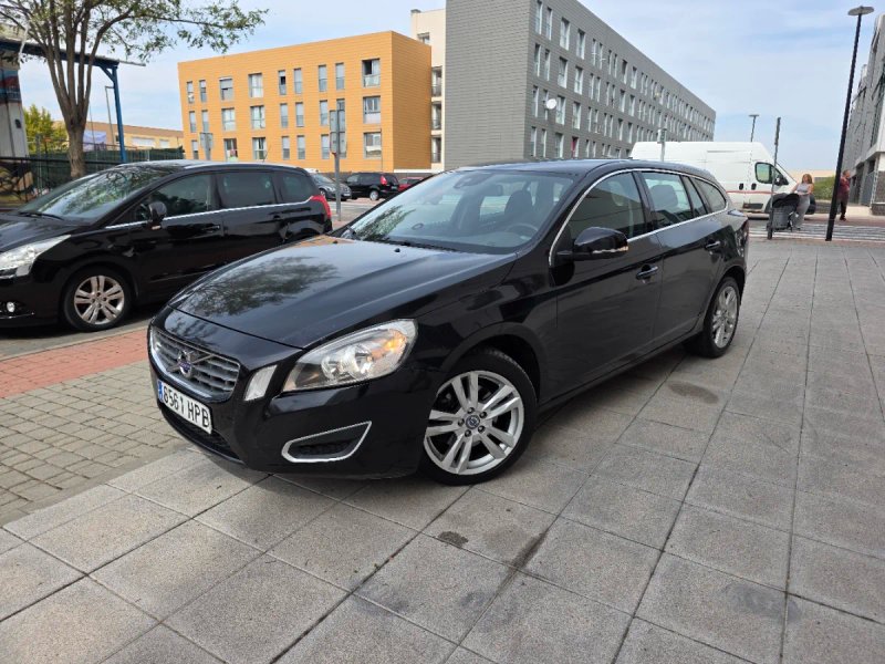 Volvo S60 D2 Summum (2013-) 2014