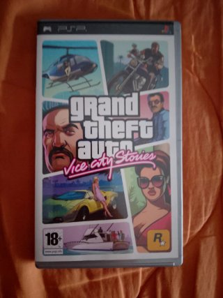 Grand Theft Auto: Vice City Stories (PSP)