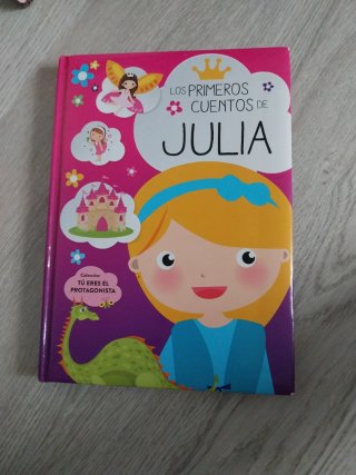 Los Primeros cuentos Julia