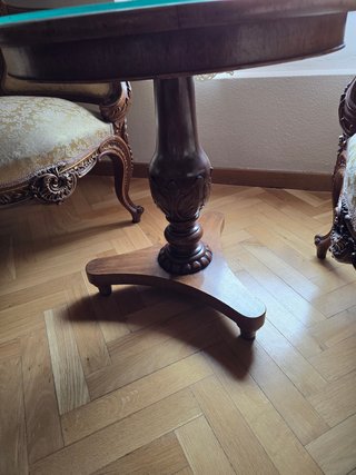 Conjunto Mesa Marquetería y 2 Sillones Luis XV