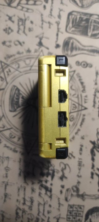 Game Boy Advance SP Zelda Edición Limitada