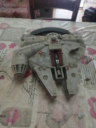 Navicella Millennium Falcon Star Wars Gigante