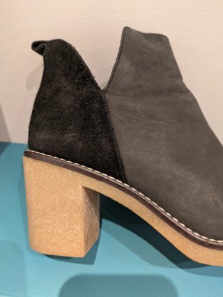 Botines de Piel N°36 con Tacón 7cm