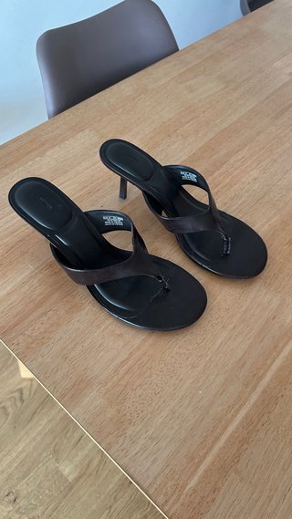 Sandalias marrones Lefties