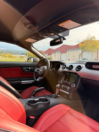 FORD MUSTANG CABRIO