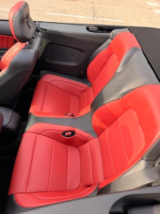FORD MUSTANG CABRIO