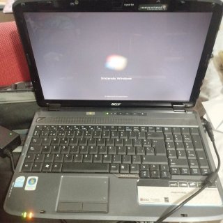 Portátil Acer Aspire 5735Z