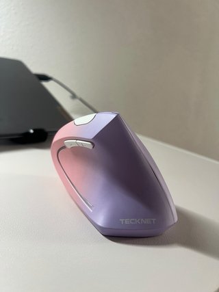 Ratón ergonómico vertical morado degradado rosa