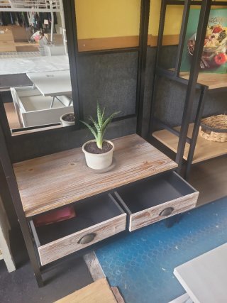 MUEBLE RECIBIDOR CON ESPEJO.