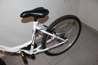 Bicicleta de Niña 24 Pulgadas. Como NUEVA.