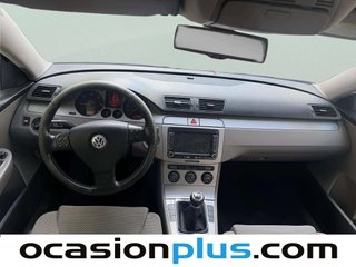 Volkswagen Passat Advance 1.9 TDI 77 kW (105 CV)