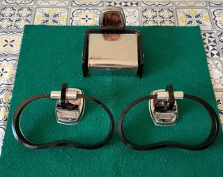 Juego accesorios baño marrón oscuro y plateado
