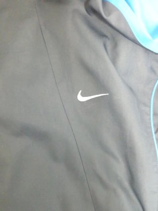 Chaqueta Nike Azul y Negra