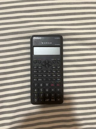 Calculadora Científica Casio FX-82MS