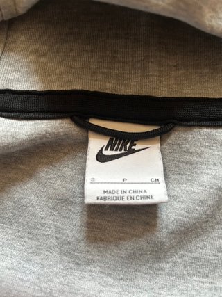 Conjunto Nike Tech Gris