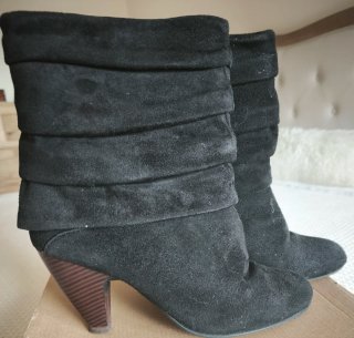 Botines negros con tacón