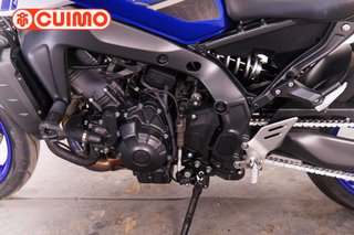 YAMAHA MT 09