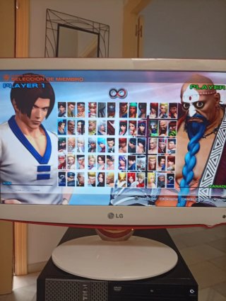 Set Gaming: PC, Volante, Monitor y Mandos
