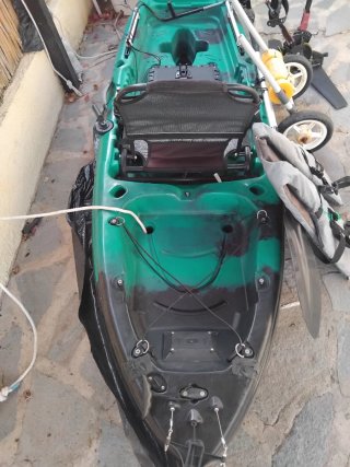 Kayak de Pesca con Pedalera