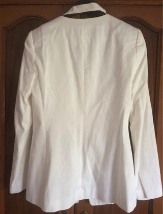 Blazer americana Zara Studio tipo lino blanca