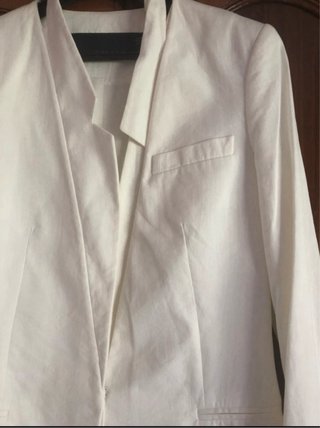 Blazer americana Zara Studio tipo lino blanca