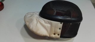 Casco de Esgrima