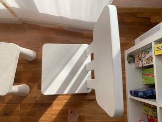 Mesa y 2 sillas infantiles Ikea