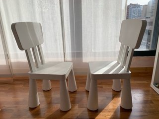 Mesa y 2 sillas infantiles Ikea