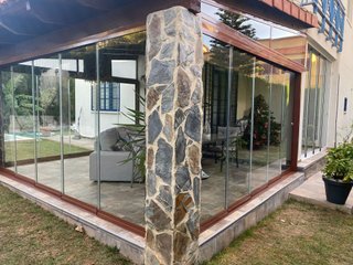 Corredera de Cristal sin Perfiles Verticales