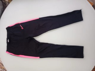 Chándal Nike Negro y Rosa