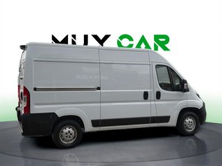 Peugeot Boxer Furgon BlueHDi 140 S&S Pack 335 L2H2 103 kW (140 CV)