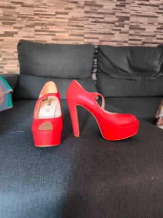 Zapatos de tacón Ricatti rojos talla 36