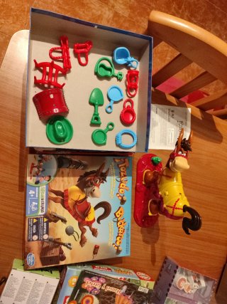 Juego de mesa Tozudo (Buckaroo) de Hasbro