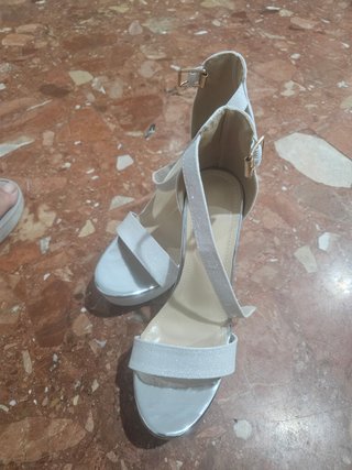 Zapatos de tacón plateados T36
