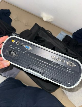 Proyector Sony VPL-BW7 + cables + bolsa