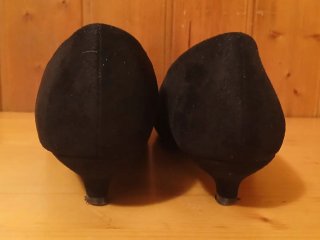 ZAPATO SALÓN NEGRO ANTE TACÓN BAJO N°39.